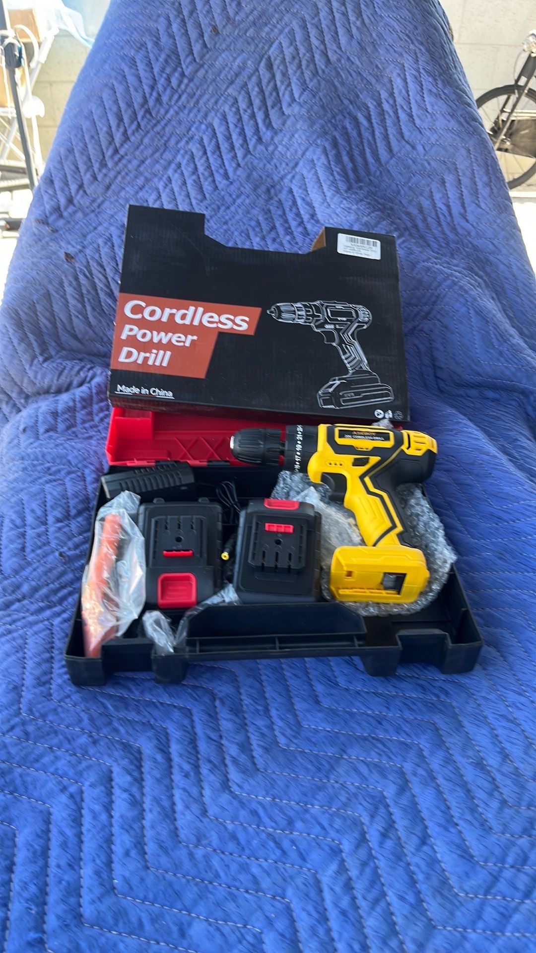 CORDLESS POWER DRILL