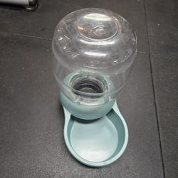Dog Bowl Dispenser 
