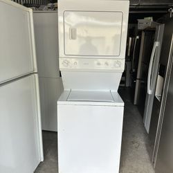 Ge Stakable Washer And Dryer Good Condition Everything Works Fine