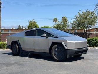 2025 Tesla Cybertruck