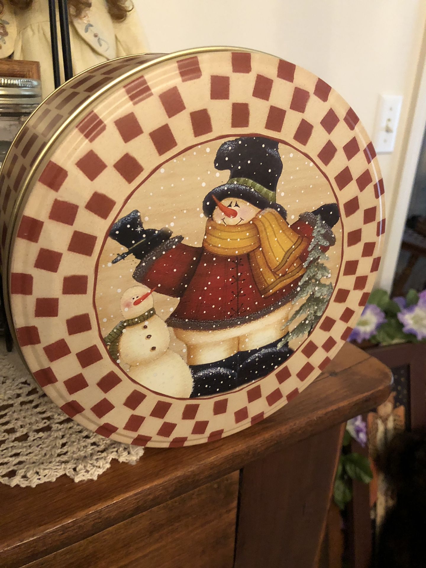 Snowman Tin