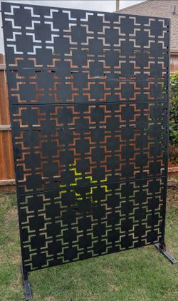 PexFix 72 in. H x 47 in. W Outdoor Metal Screen