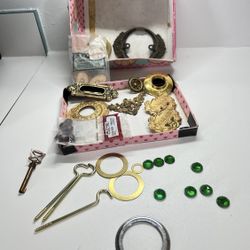 Miscellaneous craft supplies  Vintage !