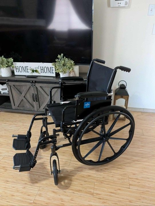 !!-BRAND NEW WHEEL CHAIR-!!