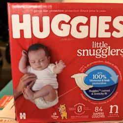 Huggies baby diapers 84ct size N