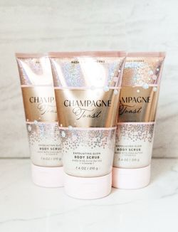 Bath & Body | Champagne Toast Exfoliating Glow Body Scrub⋆˚✿˖°