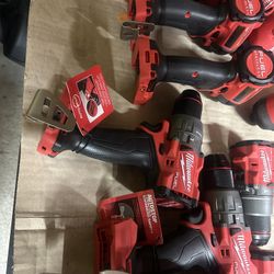 Milwaukee 1/2 Hammer Drill Tool Only $100 Cada Uno