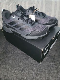 Adidas Terrex size 8w