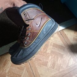 Acg Nike Boots Size 10