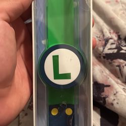 Super Nintendo world power band Luigi 