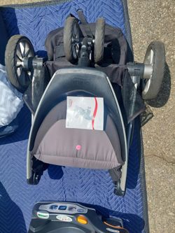 Britax B-Lively stroller