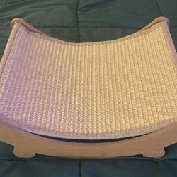 Cat Scratching Curved Board (15 inches in Length)