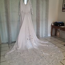 Wedding Dress White Size 22 