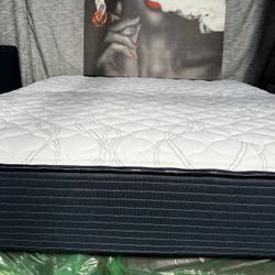 NICE KING 🌟💖MATTRESS 🌟💖AND BOX SPRING 
