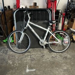 GIANT Sedona Road Bicycle