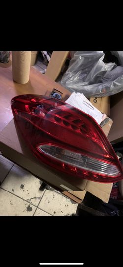 TYC Replacement Right Tail Lamp (Mercedes Benz C300) part number #11-6756-00-1A
