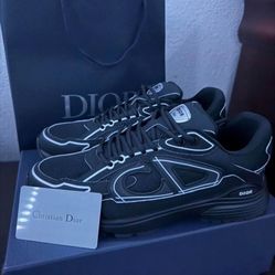 Dior b30 Size 11 And 12 (Pickup Or Meetup Only)