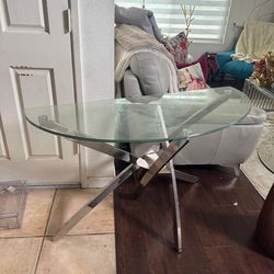 Glass corner table