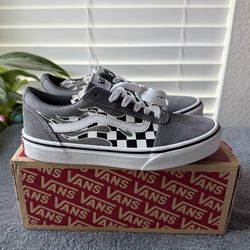 $40 Vans Shoes Brand New Youth 4Y (Women Size 5.5) **