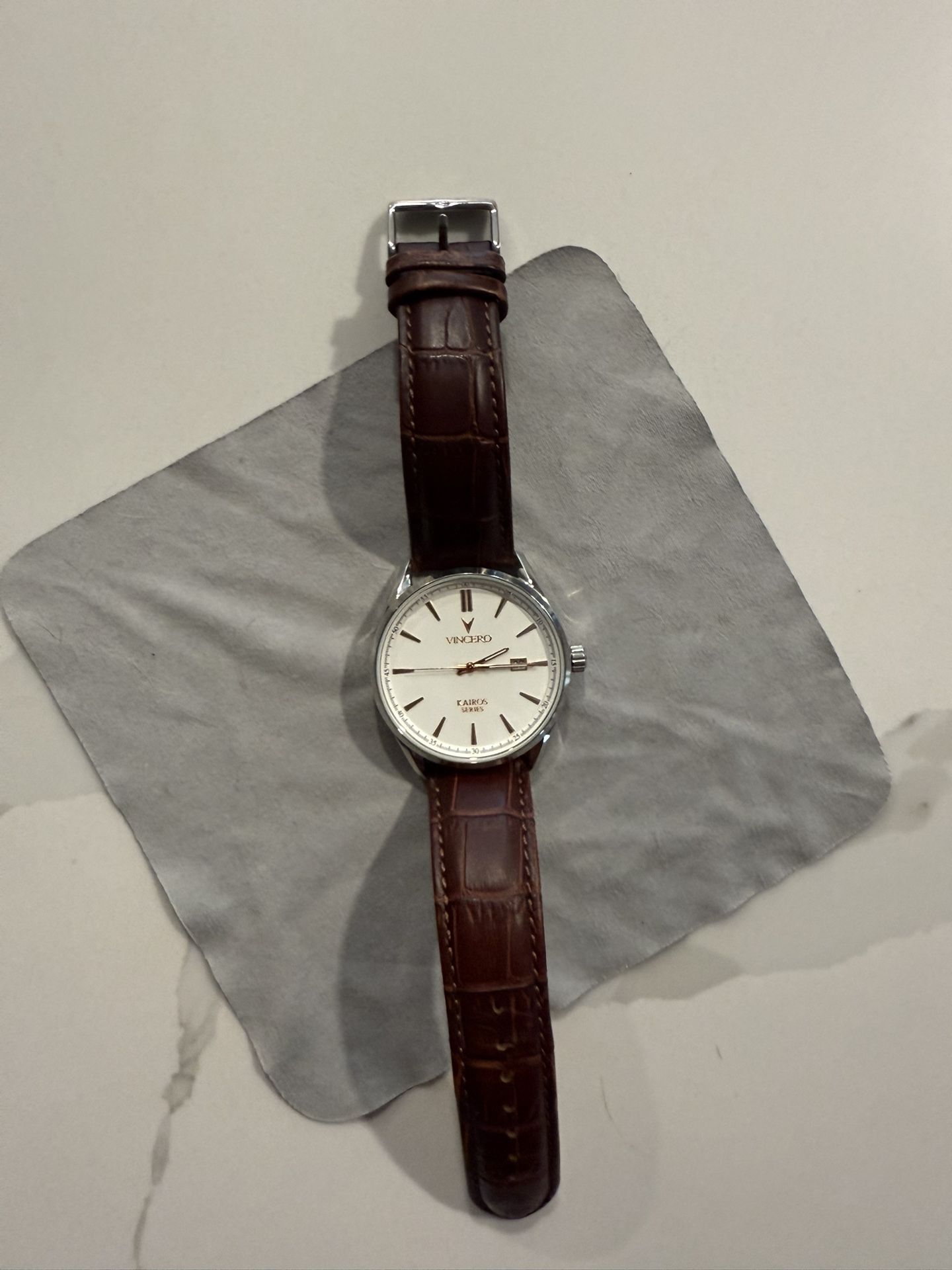 Vincero Kairos Series Watch With Interchangeable Leather Strap 
