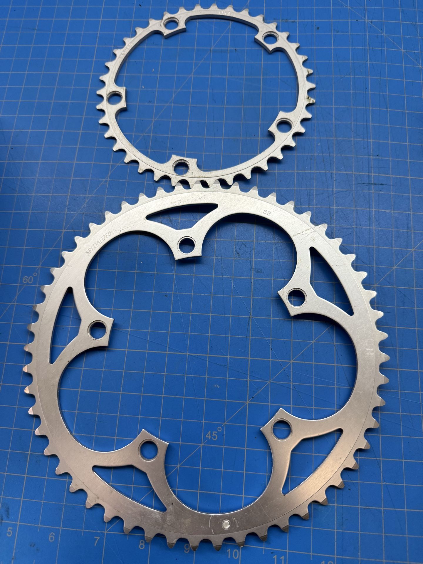Specialized chain rings 38b /53t (130)