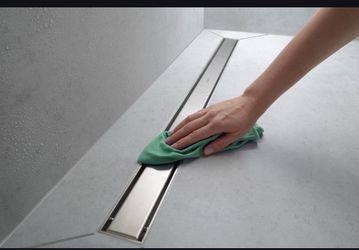 Hansgrohe RainDrain Match Trim 39-3/8" with Height Adjustable Frame