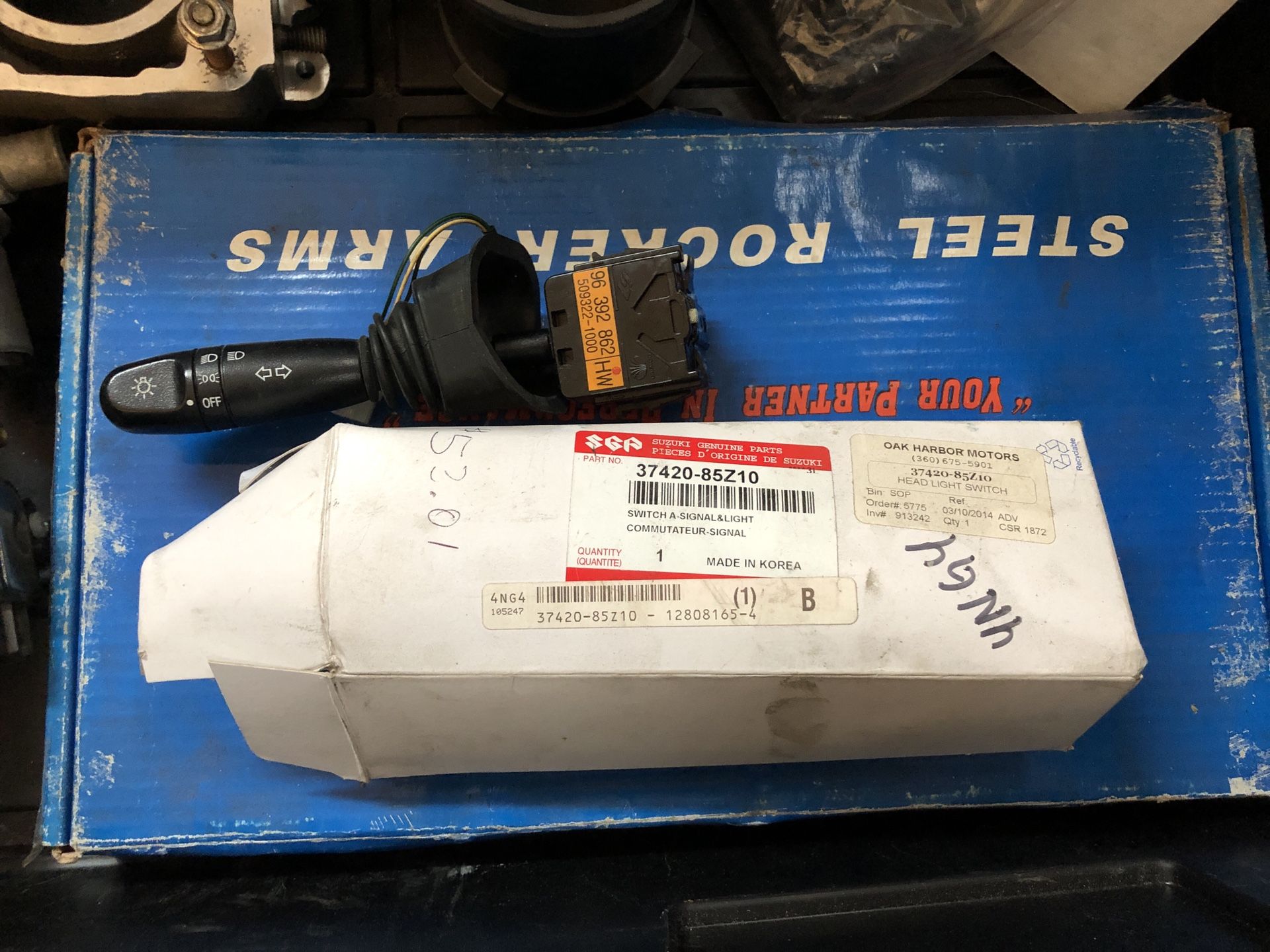 Suzuki turn signal 37420-85Z10