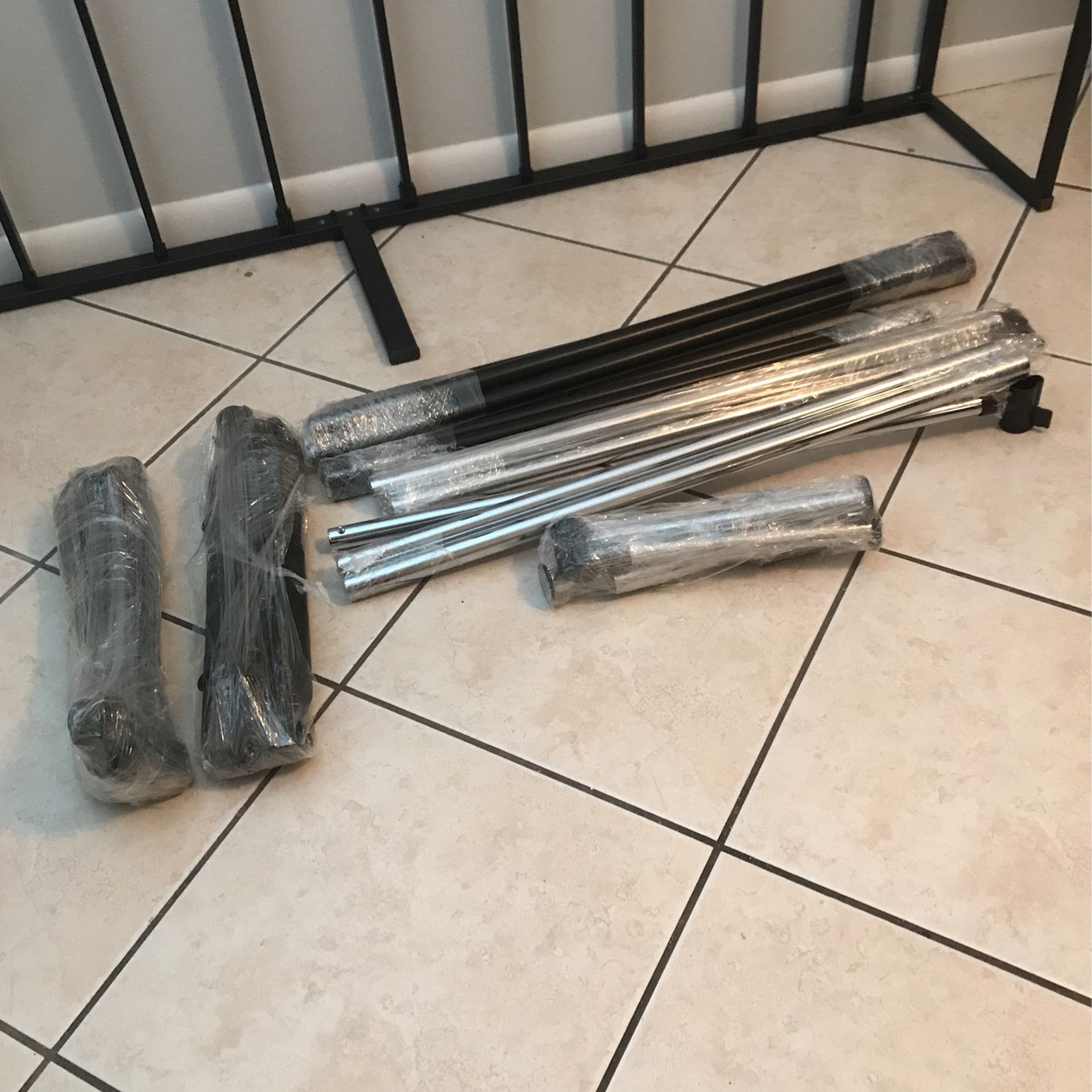 Garment Racks Expandable from ALDI 2 Pack for Sale in Lake Worth, FL