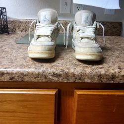 Jordan 4 Off White