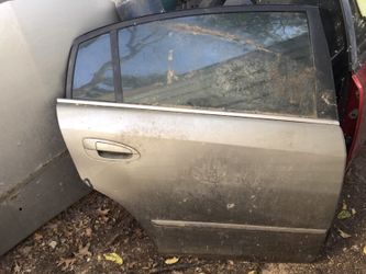 04 Nissan Altima door
