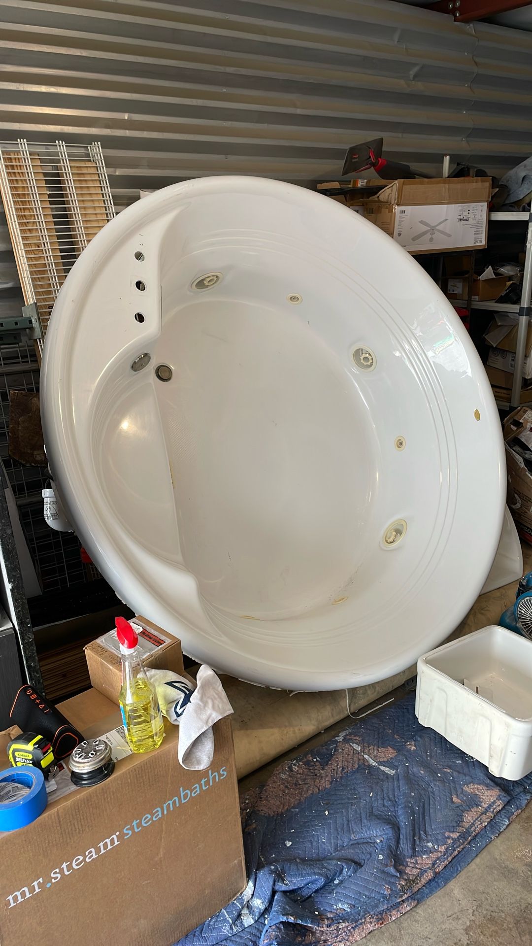 70 Inch Diameter Jacuzzi