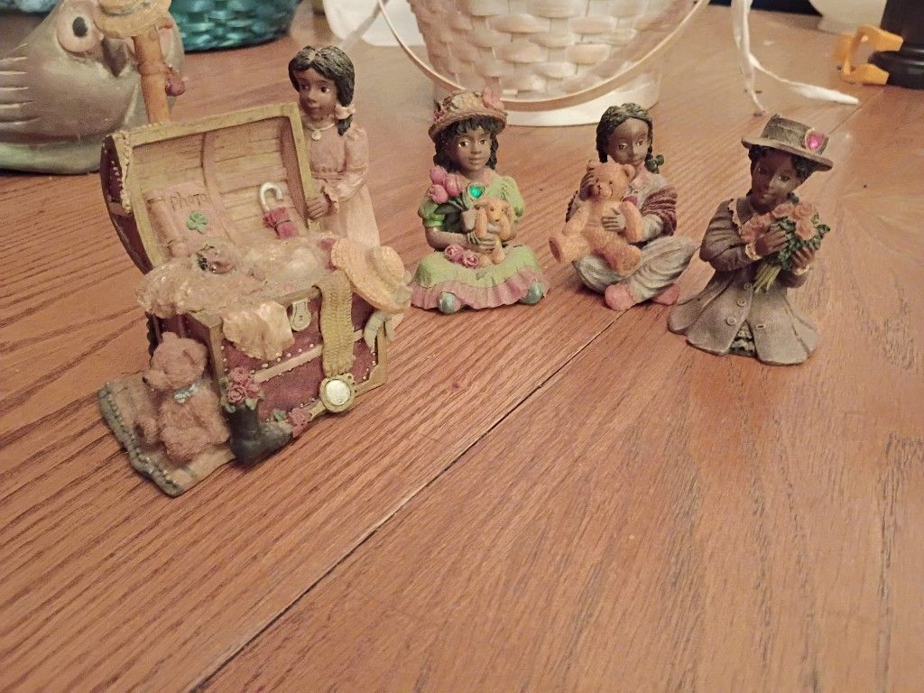 figurines (Set)