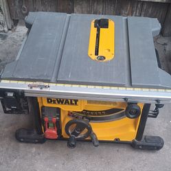 DEWALT TABLESAW 