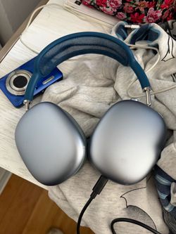 Apple air pods max 1st gen