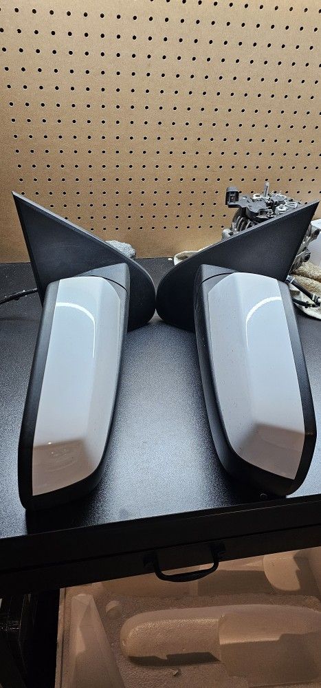 2014-18 Silverado OEM Painted Mirrors