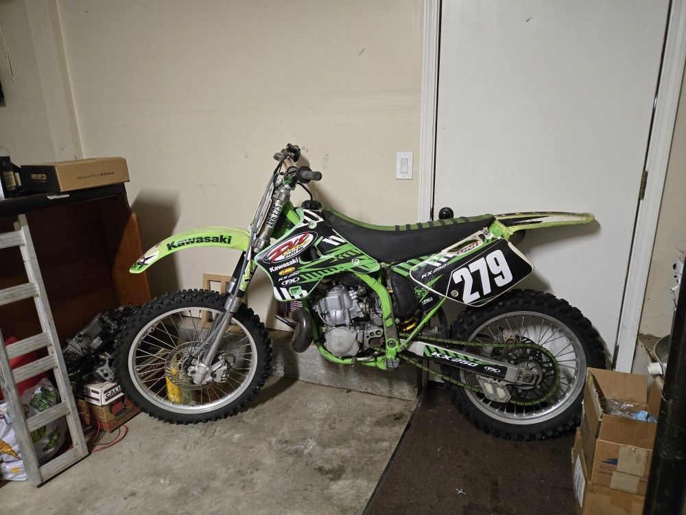 Kx250 2 Stroke Dirtbike