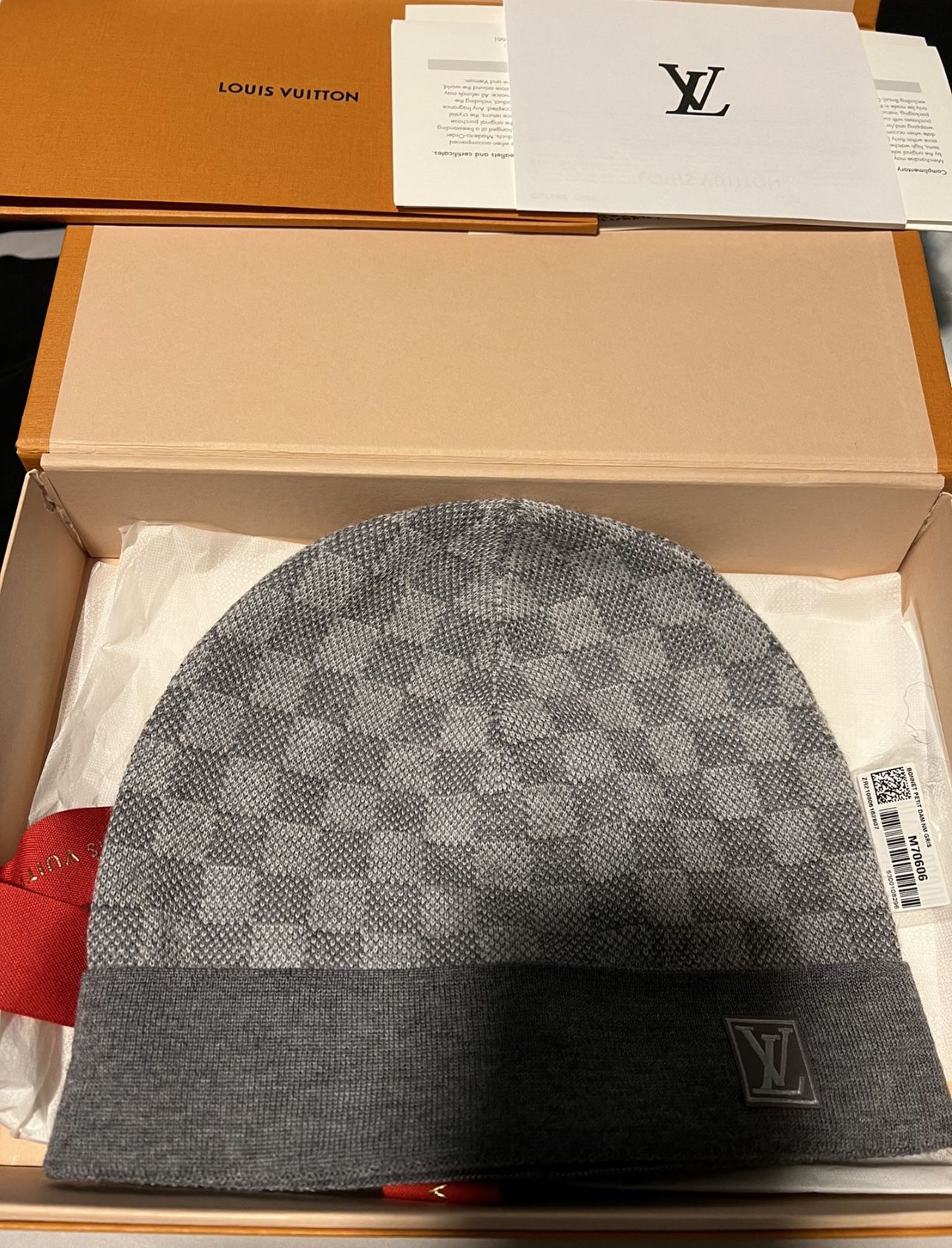 Authentic New Louis Vuitton LV Gold Facettes Bag Charm Key Holder (Now  available for pickup in NY & Shipment worldwide) for Sale in Queens, NY -  OfferUp