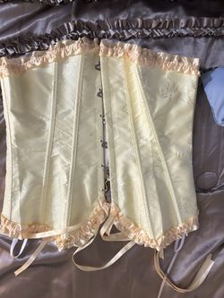 Size Small Yellow Lace Corset