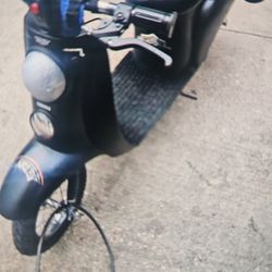 24 Vots Dc Scooter Ready To Ride Soon Gone Ph Chaege Good As New    