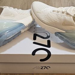 Nike Air Max 270 Size 7 For Women 
