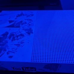 Microsoft Xbox One S Digital Edition
