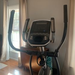 Elliptical - Pro Form Carbon EX  $350