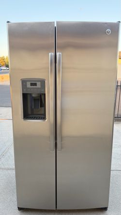 REFRIGERATOR GE STAINLESS STEEL