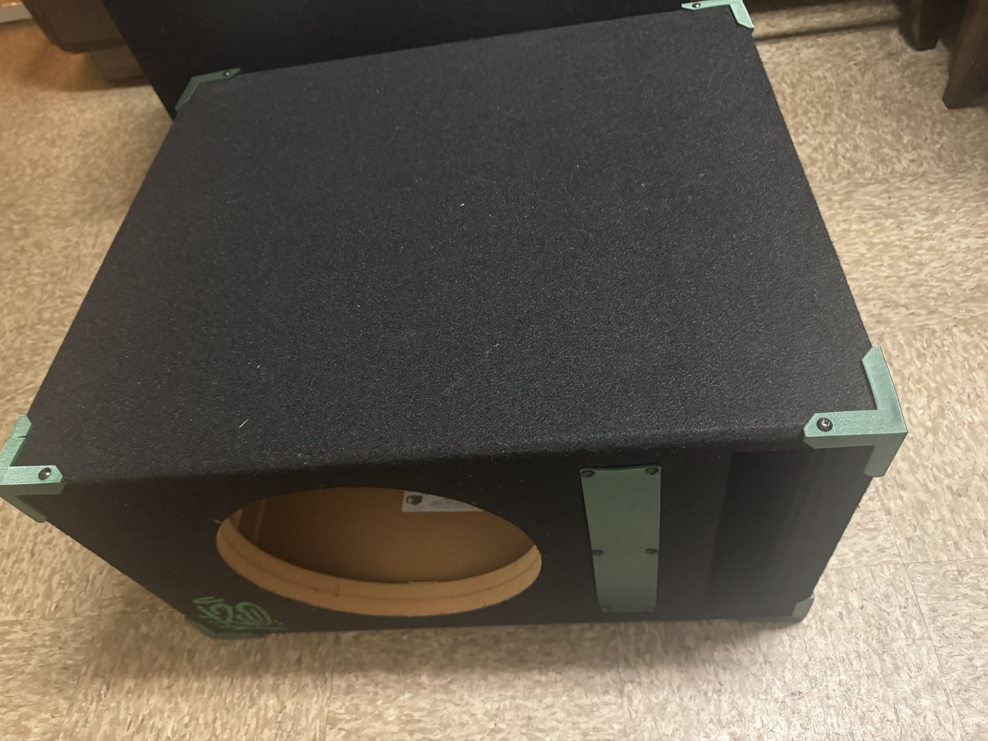 Ground Shaker Ported Box 12 In Single Subwoofer