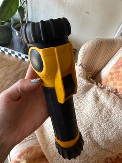Water resistant work flashlight d battery
