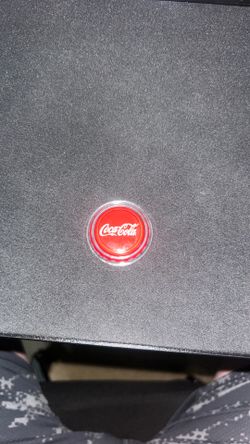 2023 Coca Cola silver collectible bottle cap