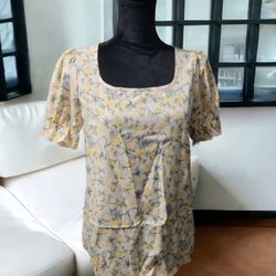 Floral Print Blouse Size S

