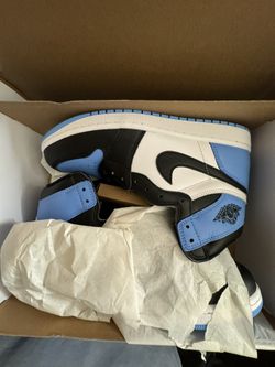 Air Jordan 1 Unc Toe 