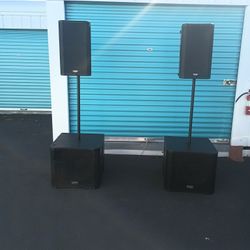Qsc 18- Bass 12-amplified