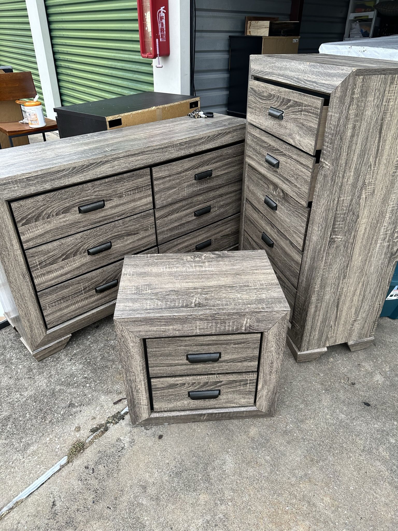 3pc Bedroom Dresser Set